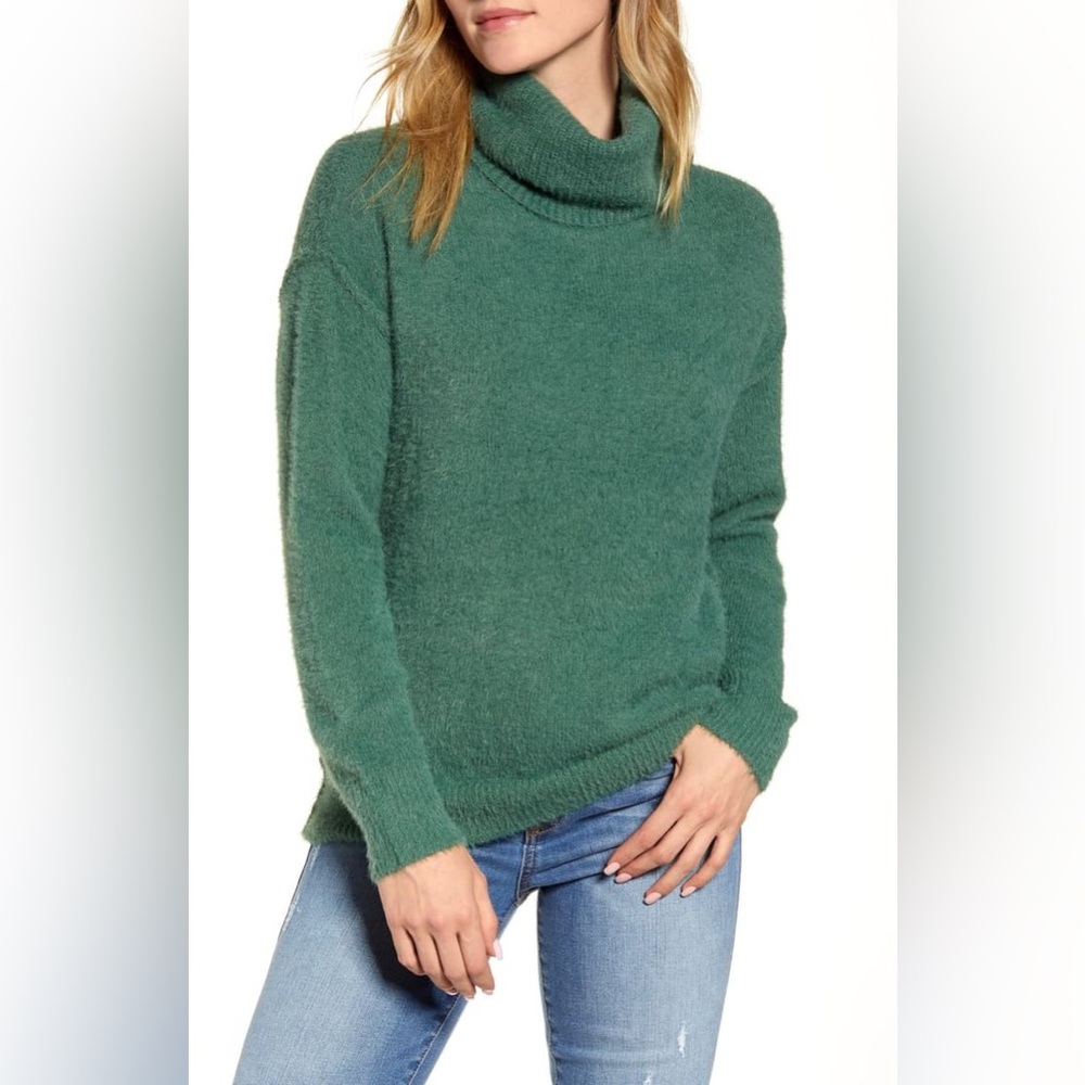 Caslon Fuzzy Chenille Long Sleeve Turtleneck Sweater in Green Smoke